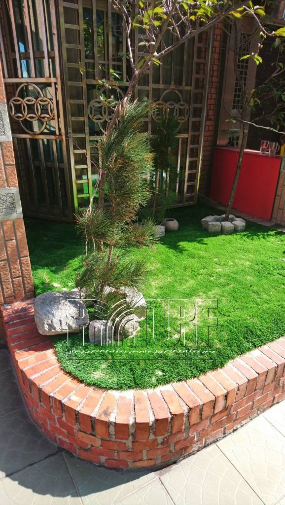 Changhua Lugang Artificial turf in the front yard