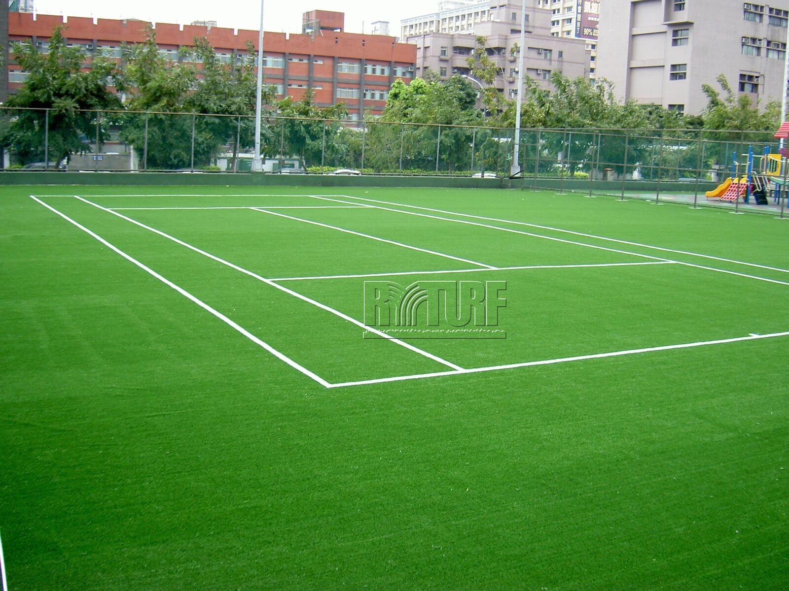 Artificial grass tennis court in Minsheng Park, Banqiao District, New Taipei City